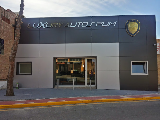 LUXURY AUTOS PUM-empresa-de-granada