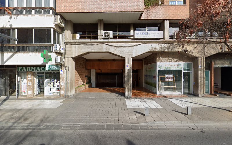 PRADOS OSUNA ABOGADOS-empresa-de-granada